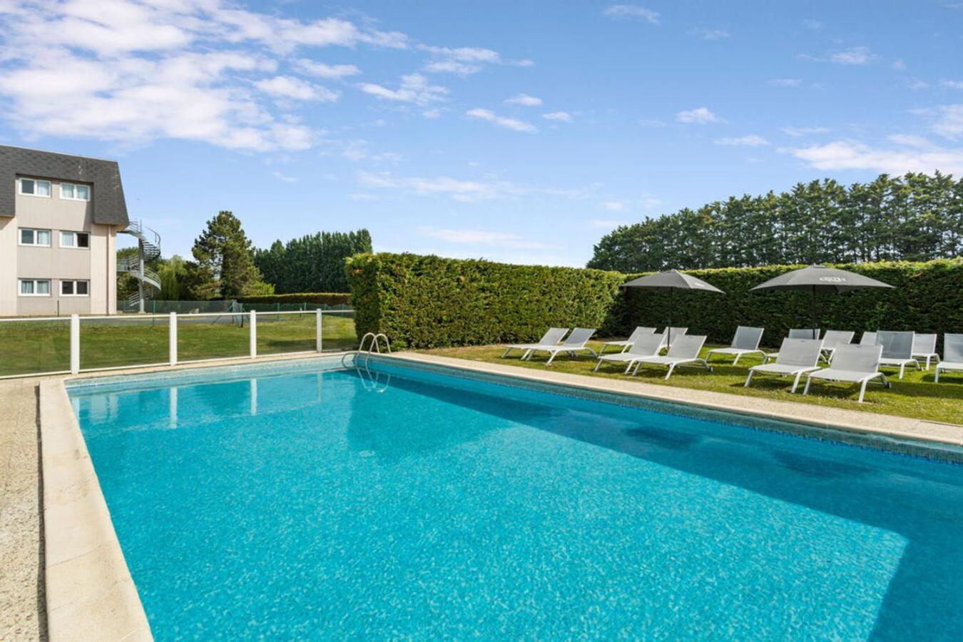 Kyriad Deauville - St Arnoult Saint-Arnoult (Calvados) Exterior foto